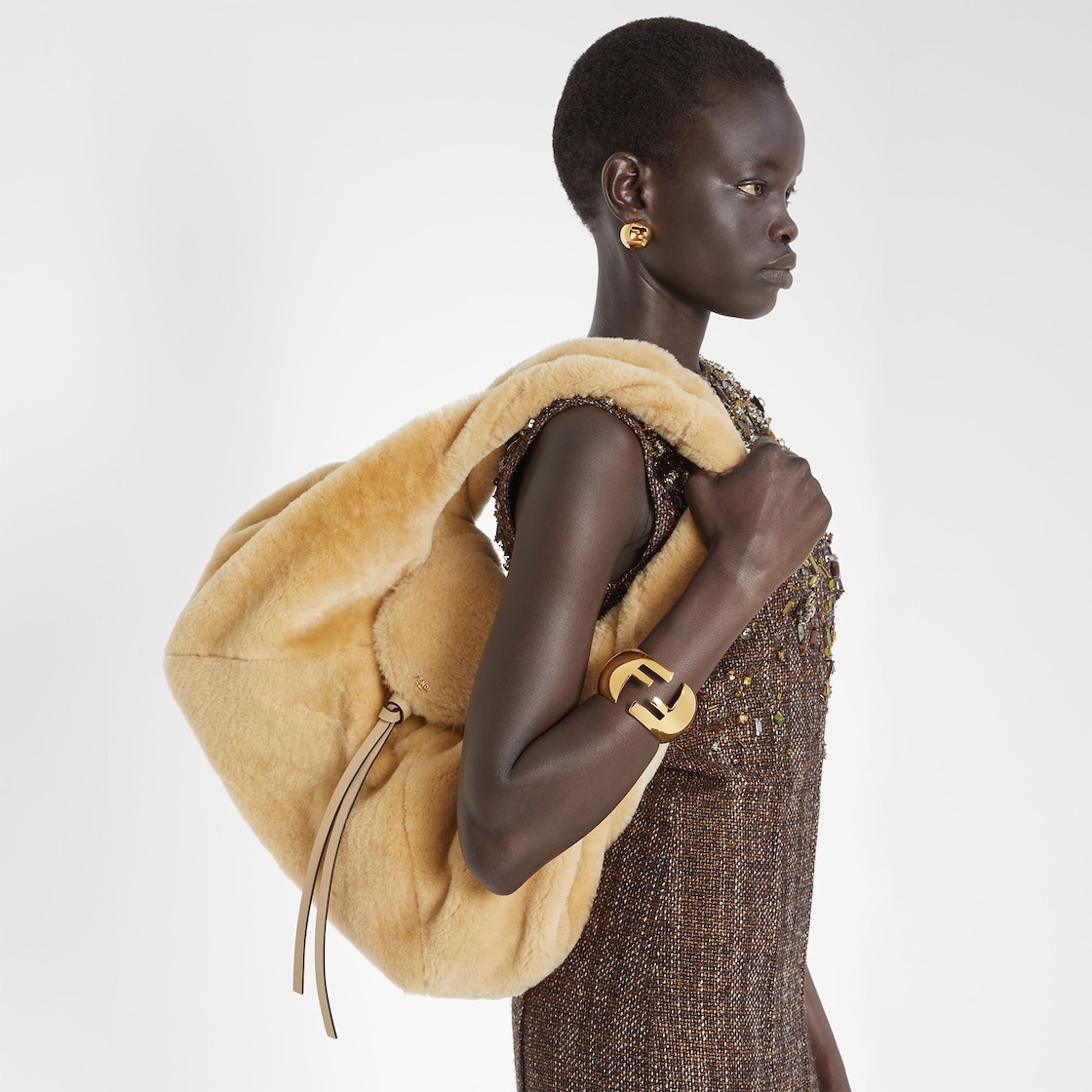 FENDI Spy Beige shearling bag - Image 7